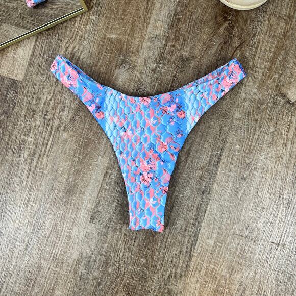 NWT Strawberry Milk Mob Cheeky Bikini Bottoms - Picture 3 of 6